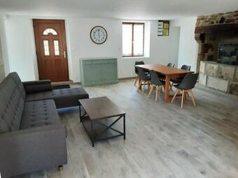 Maison De 2 Chambres Avec Jardin Clos Et Wifi A Quettehou