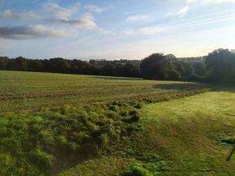 Maison D'une Chambre Avec Piscine Partagee Spa Et Jardin Amenage A Rostrenen