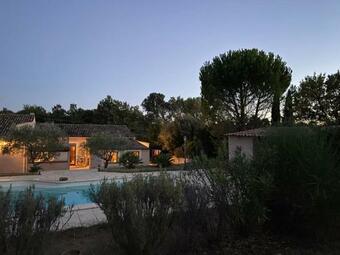 Maison Entre Vignes Et Luberon