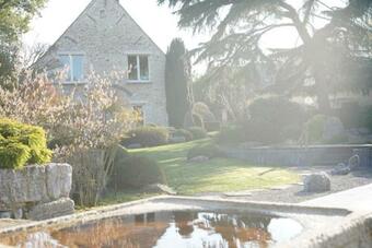 Hostal Maison D'h�te Avec Belle Jardin Thoiry