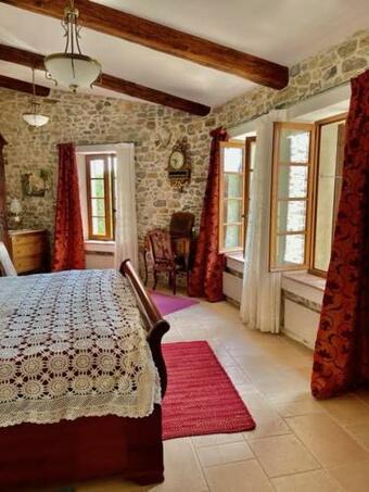 Le Petit Ch�teau De Tournissan