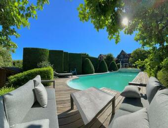 Hostal La Cour De Lise