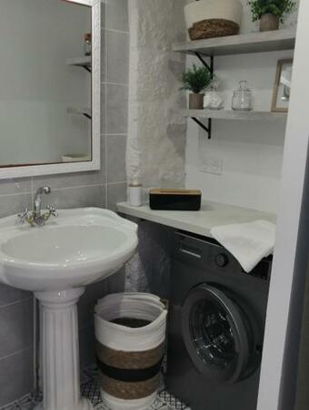 Le Cottage De L'�tang