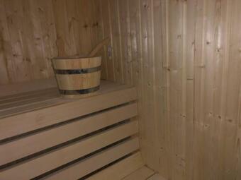 Hostal Domeniul Valea Lupilor- Pensiunea Valea Cu Struti