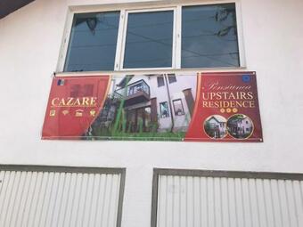 Hostal Upstairs Residence