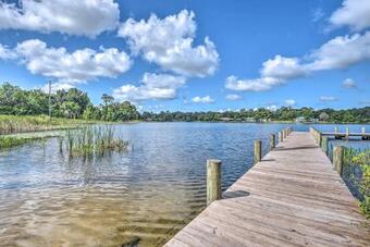Crescent City Apartment With Easy Lake Access!