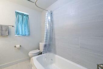 Sleeps 10! Near Orlando-disney-daytona-beaches-races