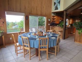 Moon And Sixpence B&B