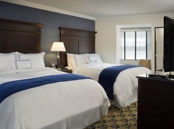 Newport Beach Hotel & Suites