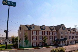 Hotel Quality Inn & Suites Cincinnati Sharonville