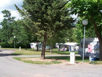 Camping Les Feuilles Chauffailles
