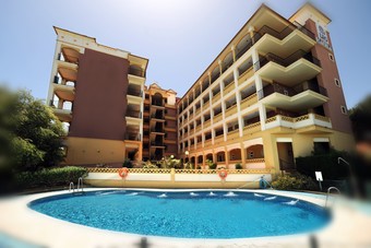 Apartamentos Leo Canela