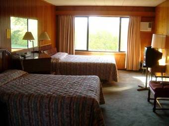 Airport Inn Motel & Rv Park