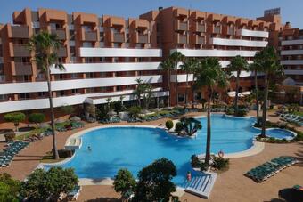 Aparthotel Arena Center