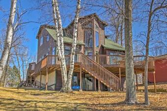 Crosslake Home On Little Pine Lake With Boat Landing