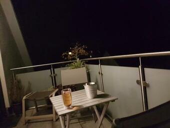 Apartamento 3,5 Zimmer Hochwertig Eingerichtete Dachgeschosswohnung