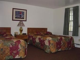 Hotel Sandwich Lodge & Resort