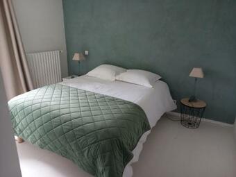 Maison Chaleureuse En Pierre Entre Mer Et Campagne