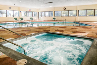 Motel Quality Inn & Suites