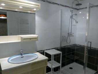 G�te Pont-la-ville, 4 Pi�ces, 7 Personnes - Fr-1-611-35