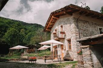 Hostal L'escola E Lou Mulin