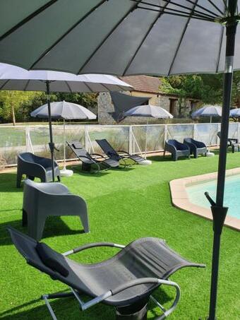 Le Hameau Des Cardenals