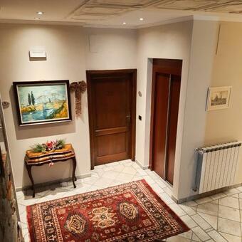 Boutique Hotel Fox's Inn