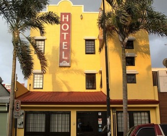 Hotel The Palm House Inn