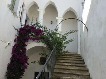 Borgo Petelia, Palazzo Capozza