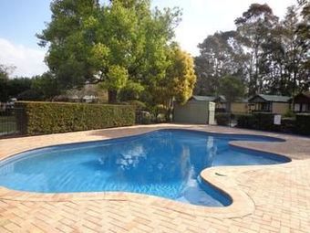 Hotel Nepean Shores Riverside Resort & Conference Centre