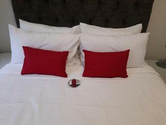 Lovely 1 Bedroom Apartment