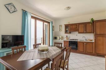 Apartamento Albergo Diffuso - Le Scuole Con Vista Lago