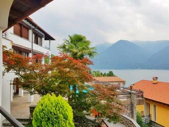 Fabulous View On The Lake