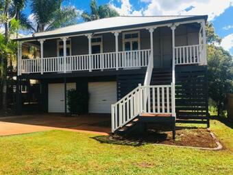 Childers Charmer With Aircon, Wifi & Modern Luxuries