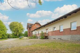 Bett Im Bahnhof G�terschuppen