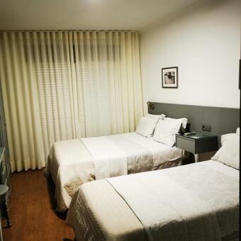 Hostal Flor Da Primavera - Residencial E Apartamentos