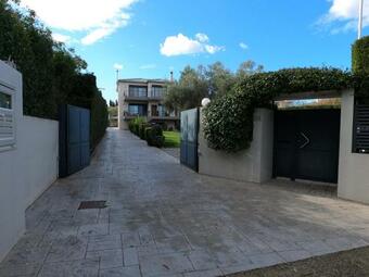 Apartamento 65 Sqm Modern House With 600 Sqm Garden For 4 Guests