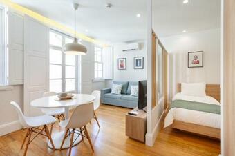 Polery Apartments Center