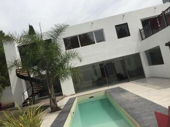 Casa Quinta Estilo Americana. El Pato, Zona De Casas Quintas