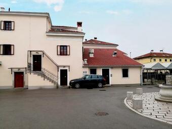 Hostal Gostilna Pri Dragici, Gostilna S Preno?i??i, D.o.o.