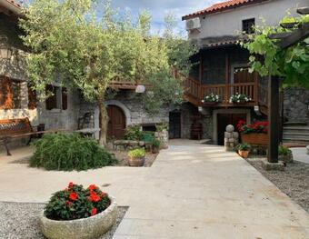 Agroturismo ?kerlj Wine Estate