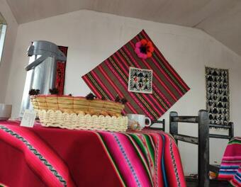 Uros Maya Lodge