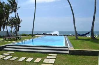 Villa Silverlane Beach House