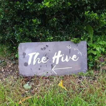 Apartamento The Hive - Unique Log Cabin With Wood Burning Stove