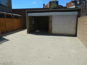 Hostal College Street Abode