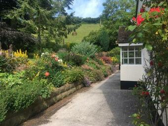 Groom's Cottage