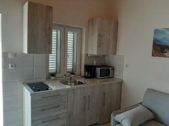 House Vidamo - Vacation Home With Swimming Pool