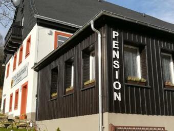 Hostal Die Oberlochm�hle Pension