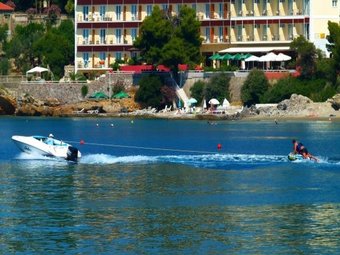 Hotel Golden View (.)