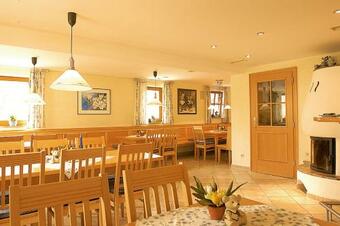 Hostal Gasthof Pension Kettler